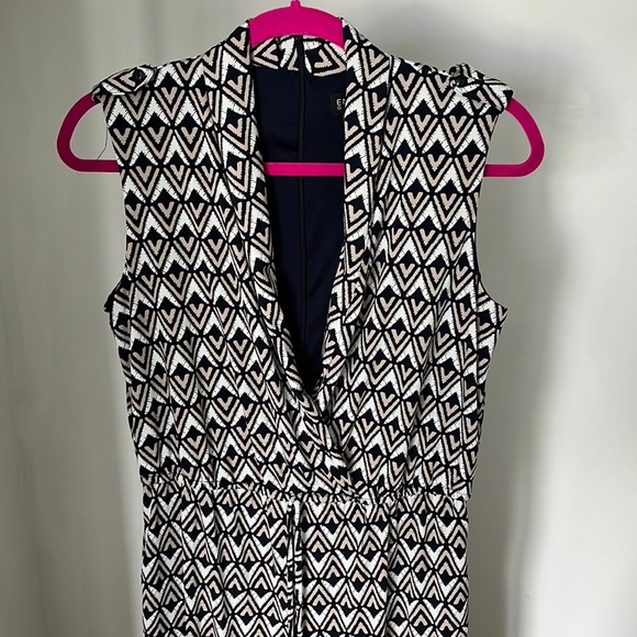 Enfocus Studio patterned Jumpsuit with zip closure and elastic waist. - Picture 2 of 5